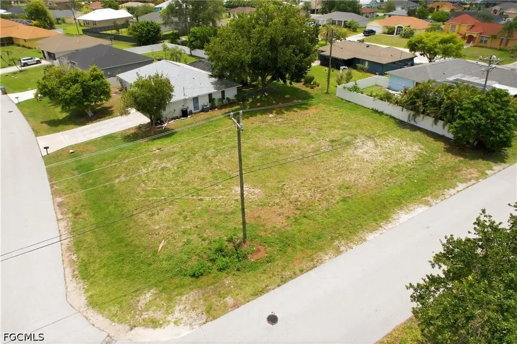 116 SE 4th Street Cape Coral FL 33990