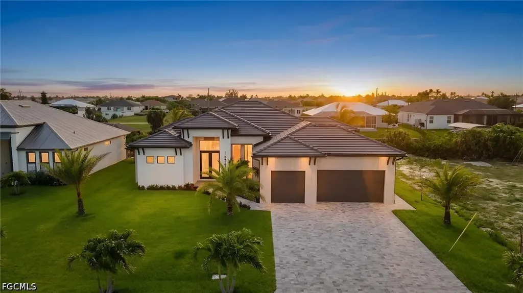 1216 NW 32nd Place Cape Coral FL 33993