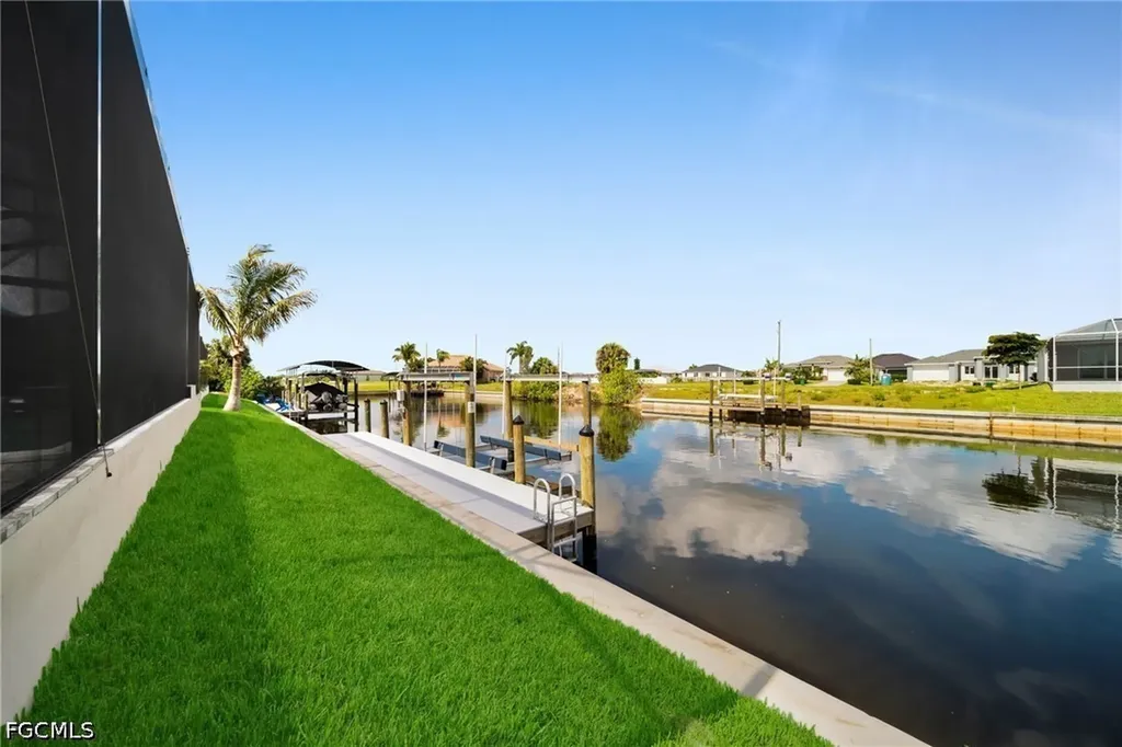 1216 NW 32nd Place Cape Coral FL 33993