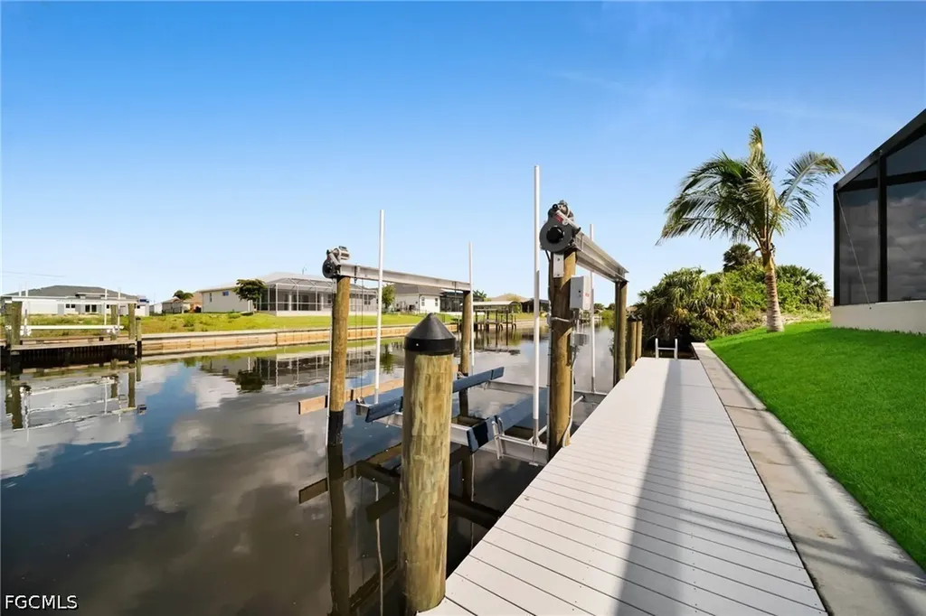 1216 NW 32nd Place Cape Coral FL 33993