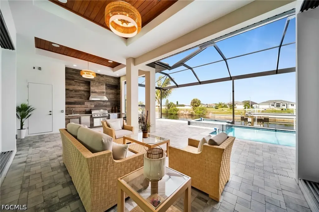 1216 NW 32nd Place Cape Coral FL 33993