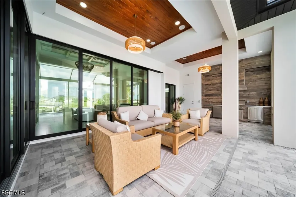 1216 NW 32nd Place Cape Coral FL 33993
