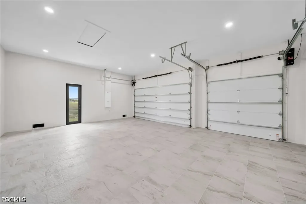 1216 NW 32nd Place Cape Coral FL 33993