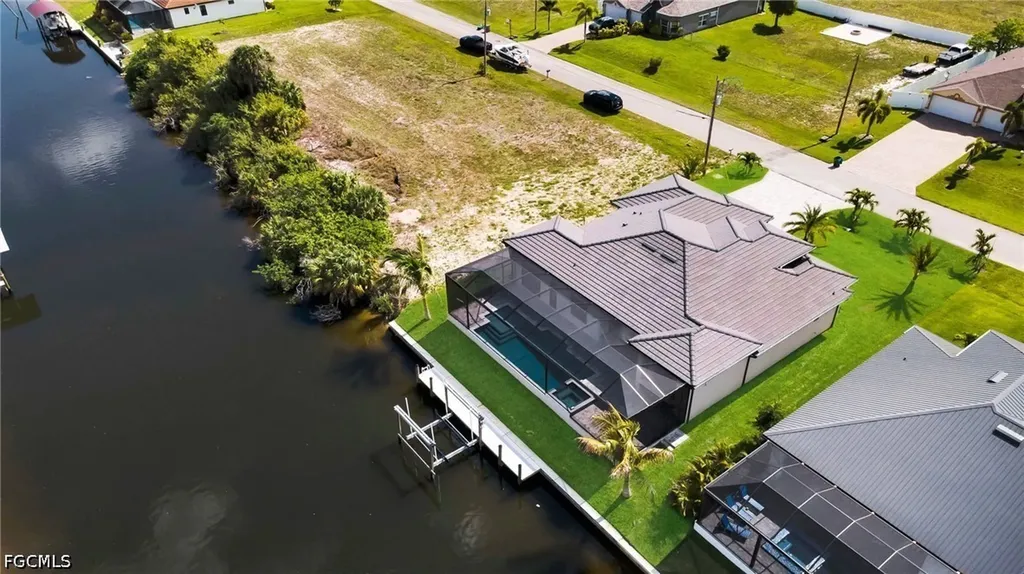 1216 NW 32nd Place Cape Coral FL 33993