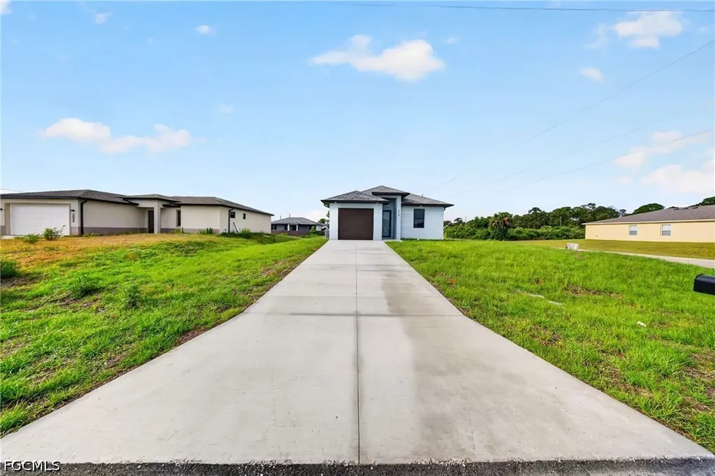 3219 65th Street W Lehigh Acres FL 33971