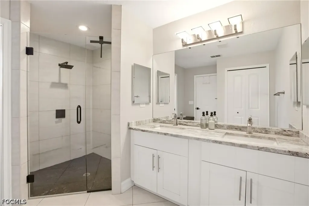 1710 SW 23rd Court Cape Coral FL 33991