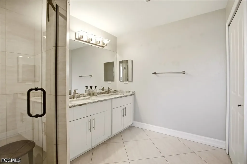 1710 SW 23rd Court Cape Coral FL 33991