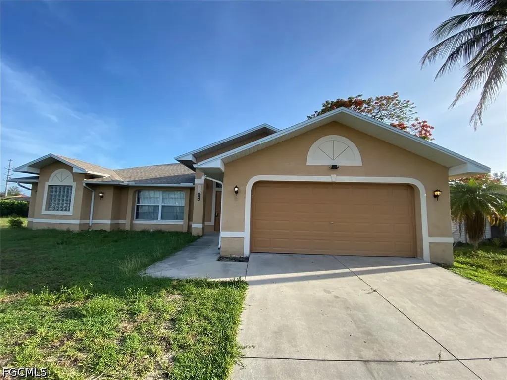 2251 SW 4th Street Cape Coral FL 33991