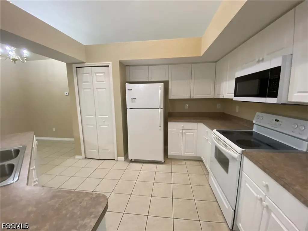 2251 SW 4th Street Cape Coral FL 33991