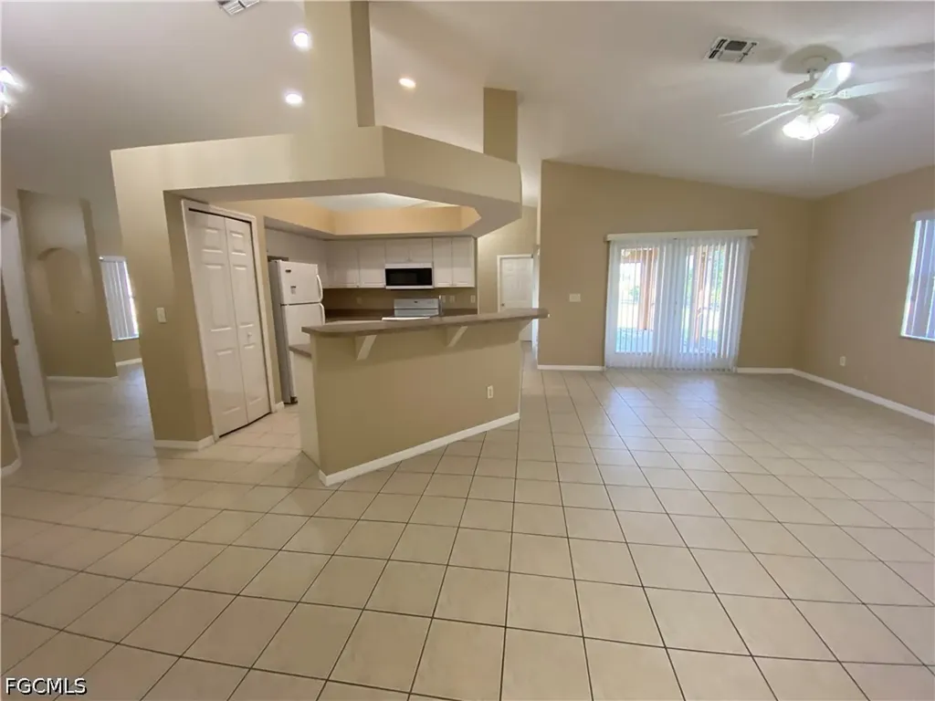 2251 SW 4th Street Cape Coral FL 33991