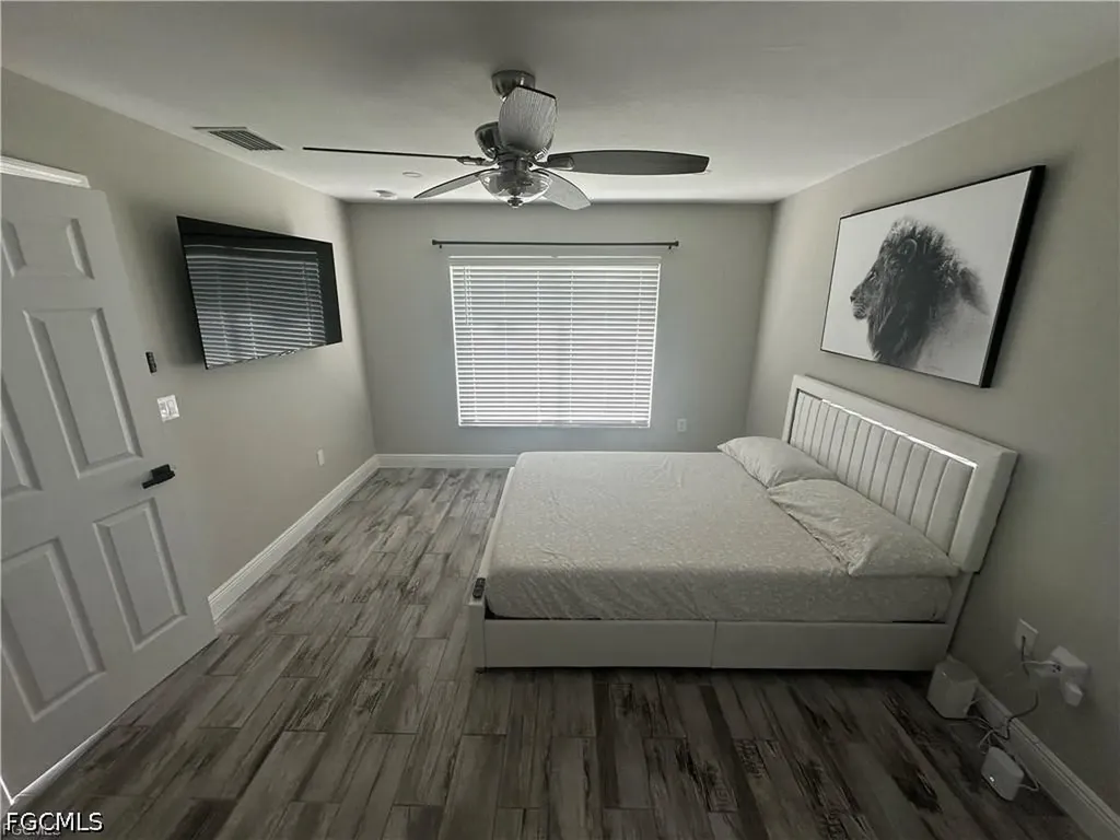 1518 NE 43rd Lane Cape Coral FL 33909