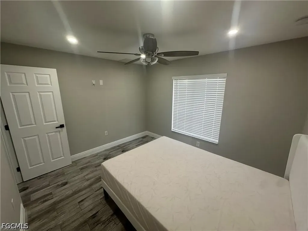 1518 NE 43rd Lane Cape Coral FL 33909