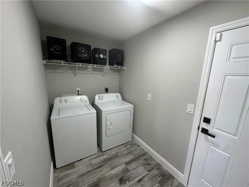1518 NE 43rd Lane Cape Coral FL 33909