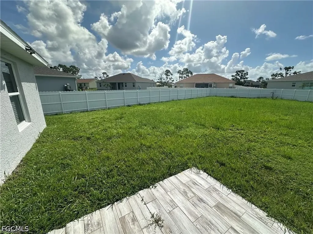 1518 NE 43rd Lane Cape Coral FL 33909