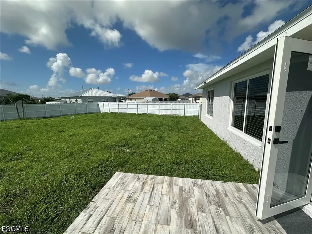 1518 NE 43rd Lane Cape Coral FL 33909