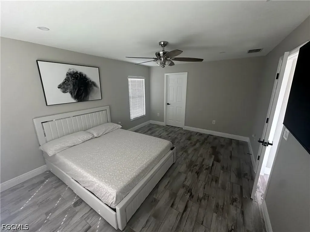 1518 NE 43rd Lane Cape Coral FL 33909
