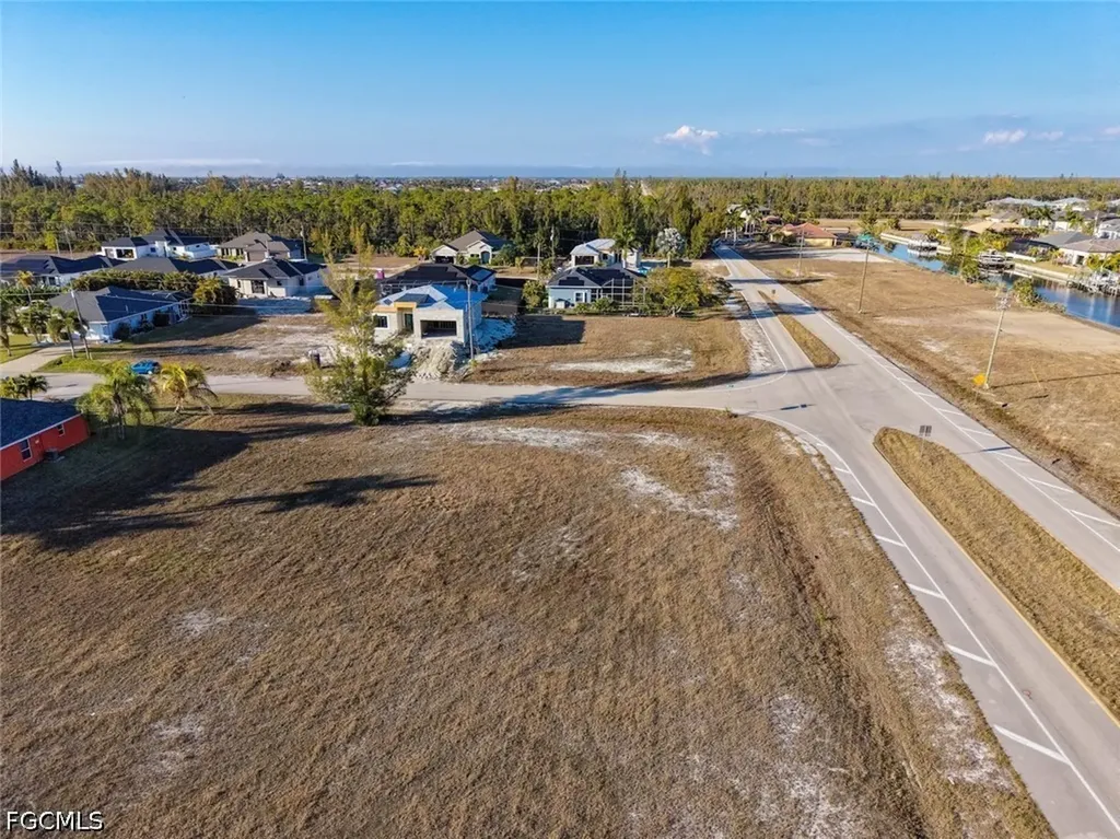 4002 NW 22nd Street Cape Coral FL 33993