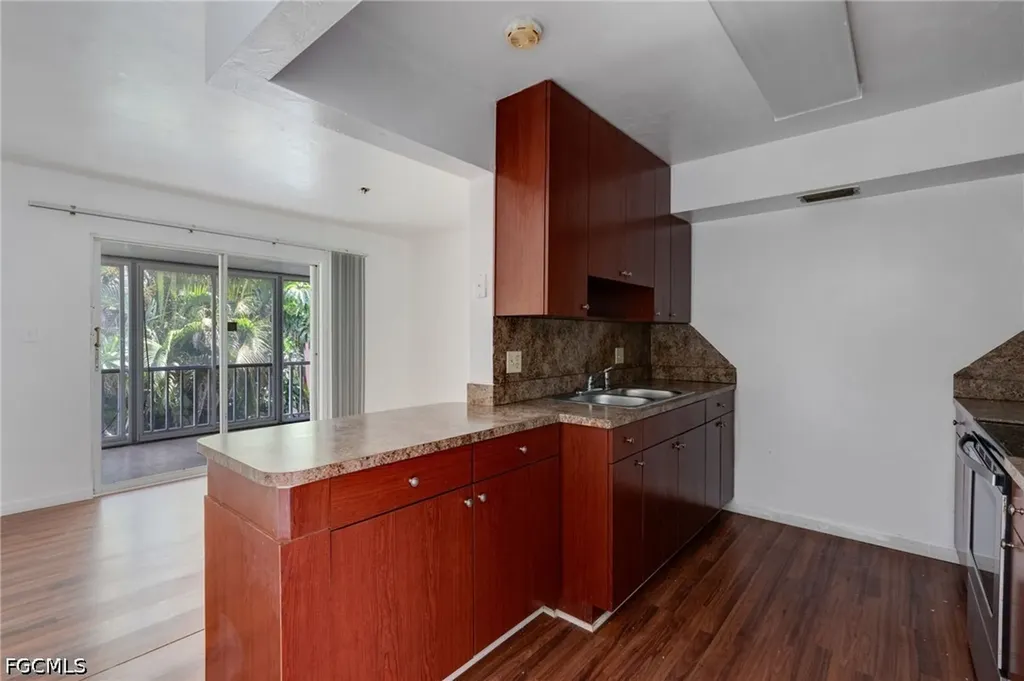 2828 Jackson Street Fort Myers FL 33901
