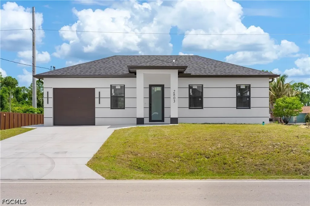 2803 1st Street W Lehigh Acres FL 33971