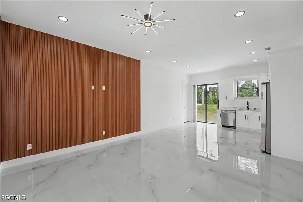 2803 1st Street W Lehigh Acres FL 33971