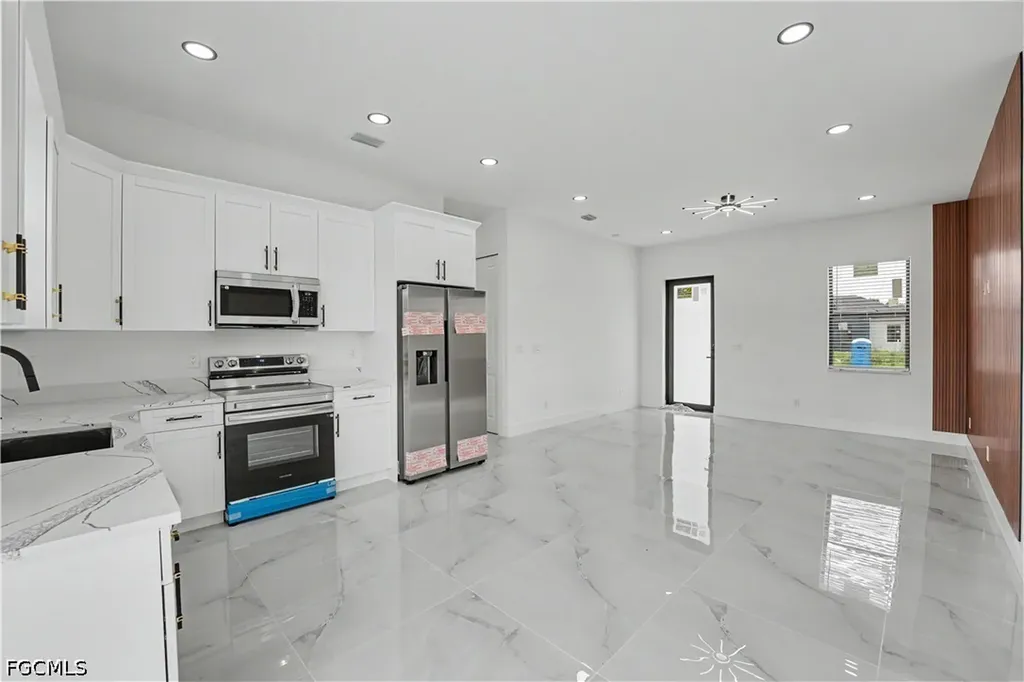 2803 1st Street W Lehigh Acres FL 33971