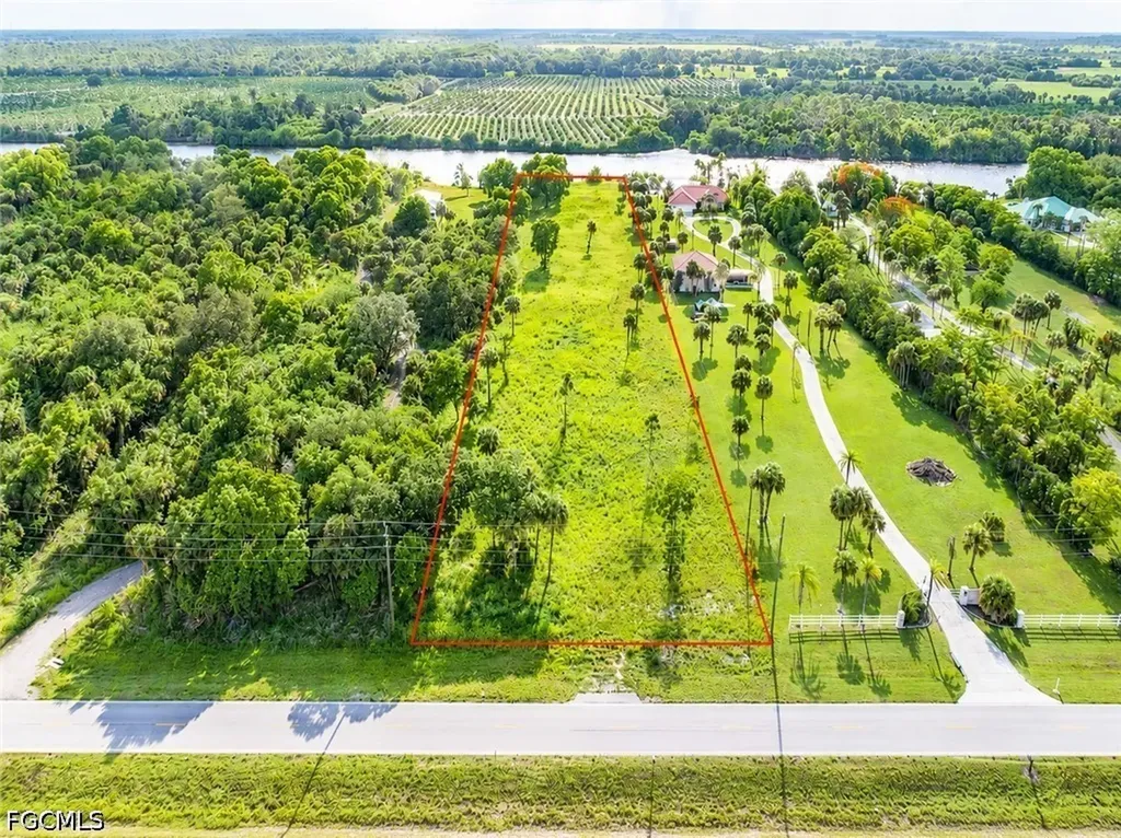 5220 Fort Denaud Road Labelle FL 33935