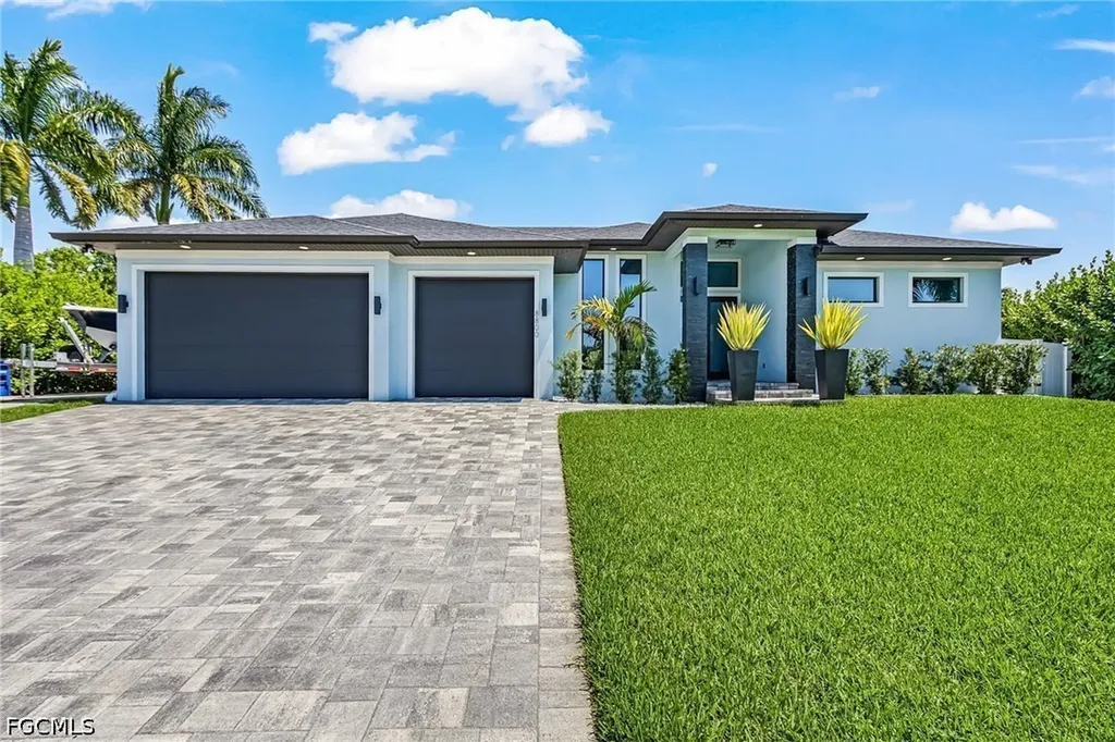 8800 Woodgate Manor Court Fort Myers FL 33908