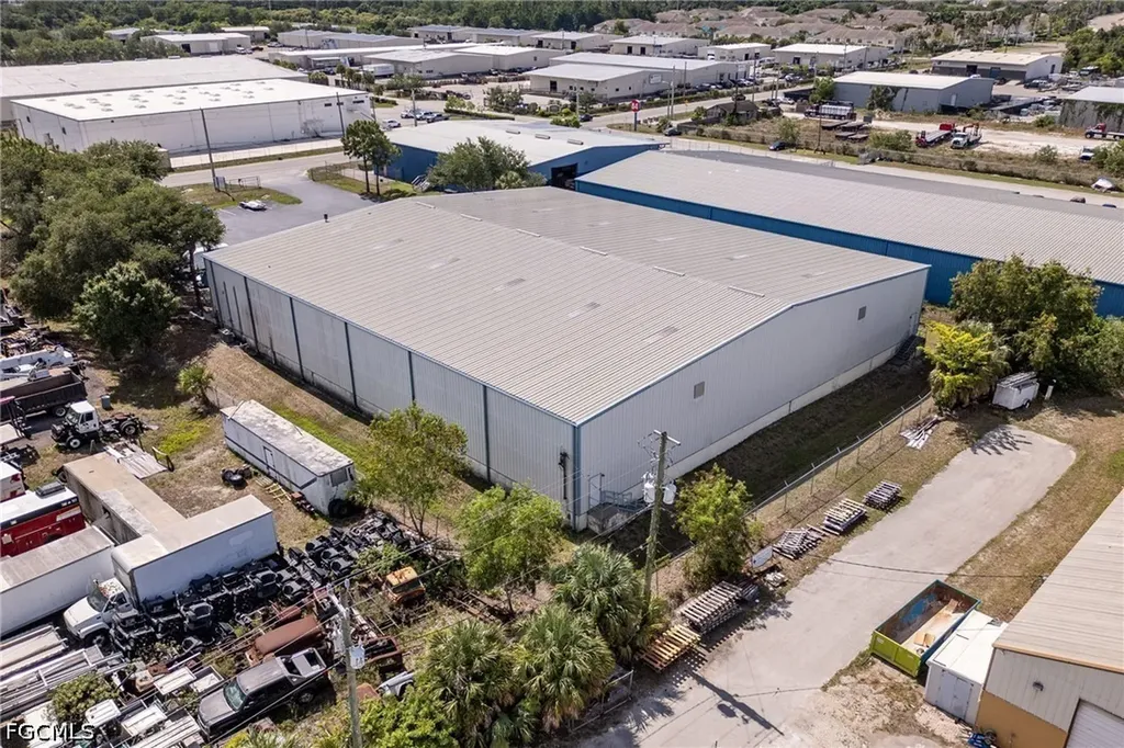 3520 Old Metro Parkway Fort Myers FL 33916