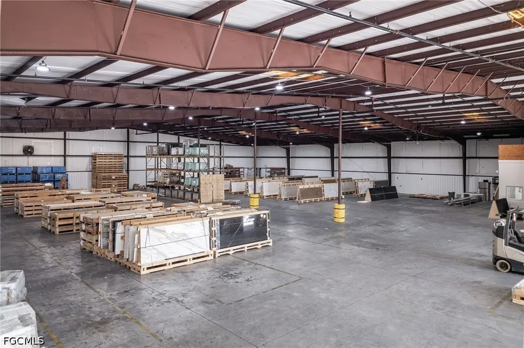 3520 Old Metro Parkway Fort Myers FL 33916