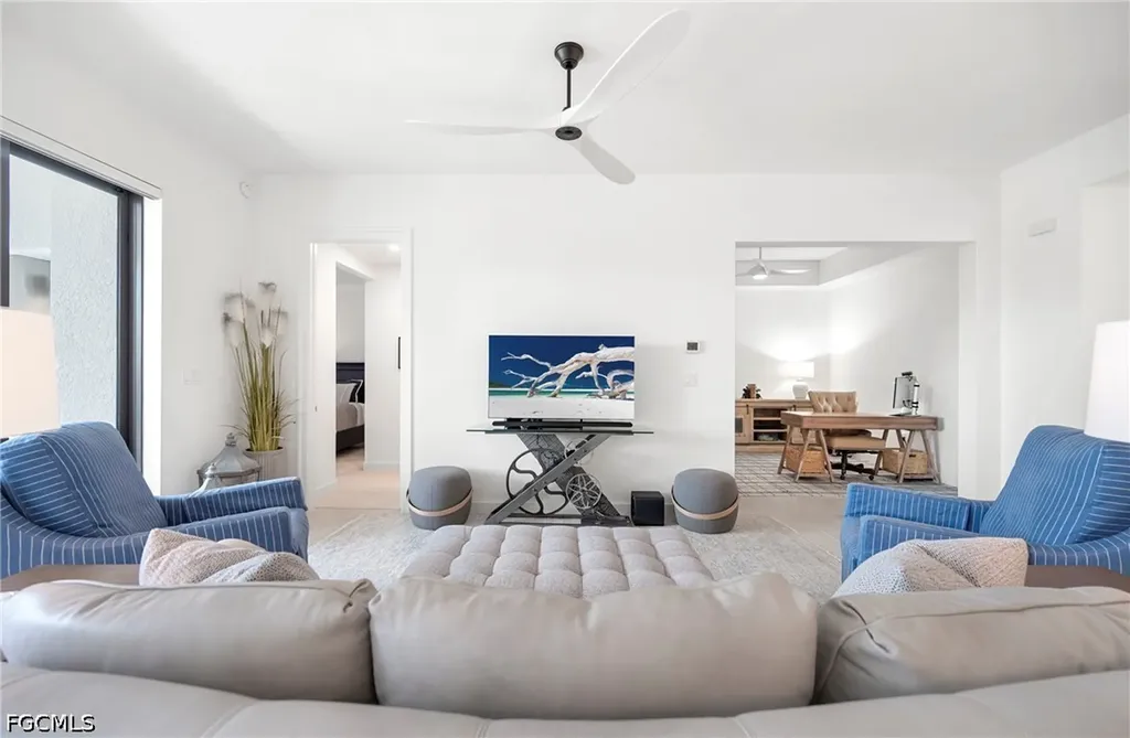 1125 Central Avenue Naples FL 34102