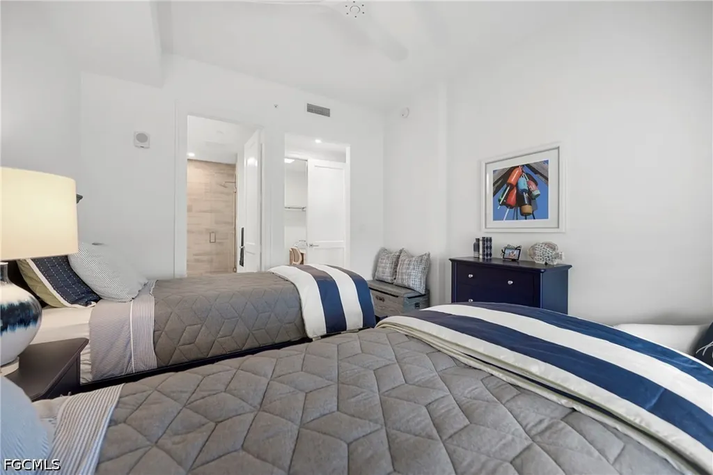 1125 Central Avenue Naples FL 34102