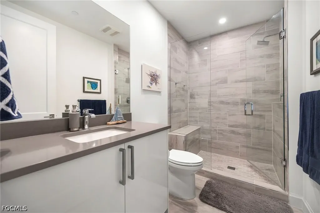 1125 Central Avenue Naples FL 34102