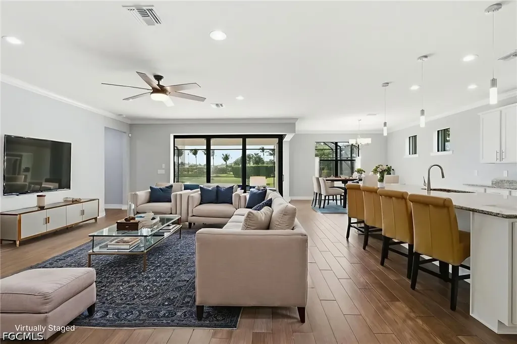 11701 Bowes Circle Fort Myers FL 33913