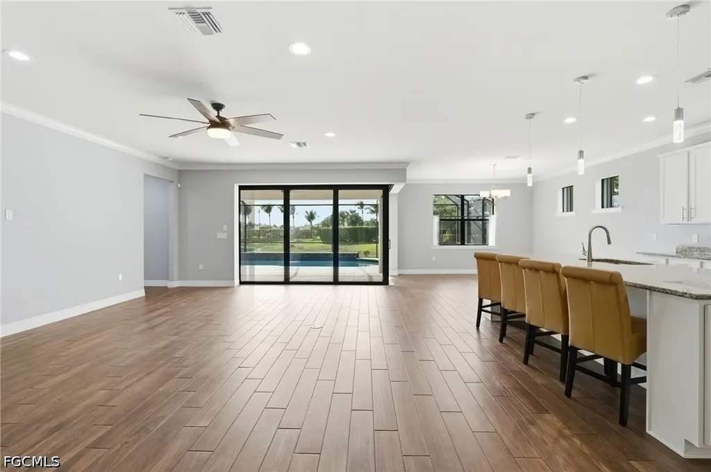 11701 Bowes Circle Fort Myers FL 33913