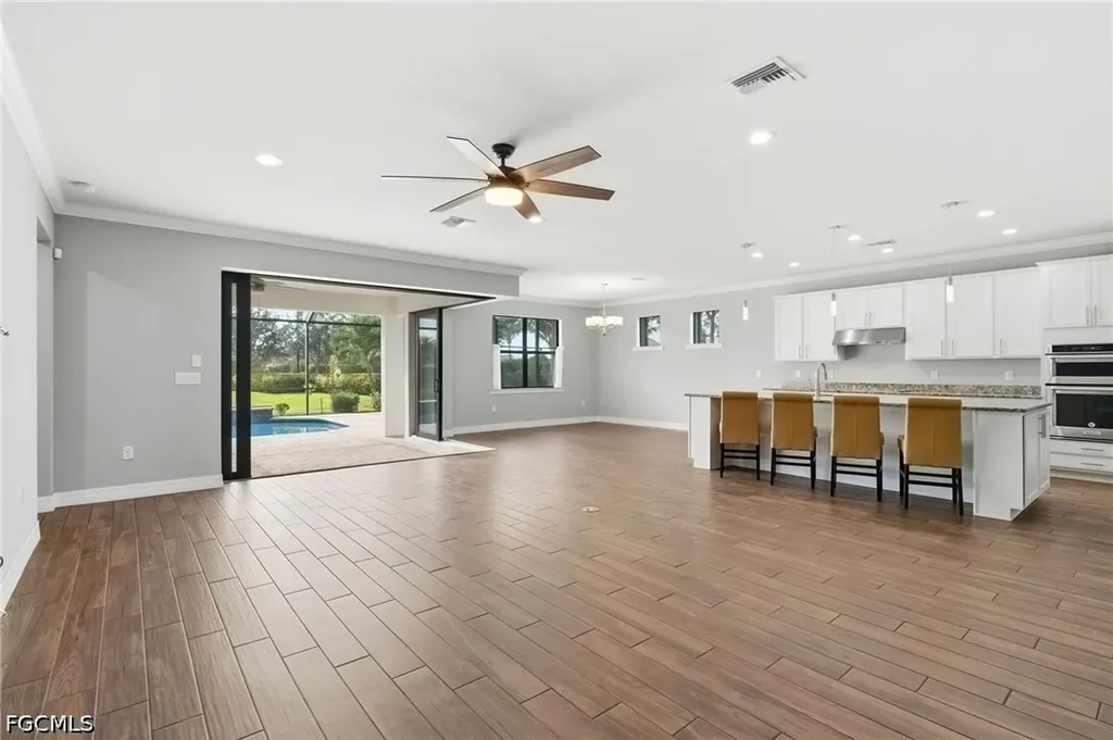 11701 Bowes Circle Fort Myers FL 33913