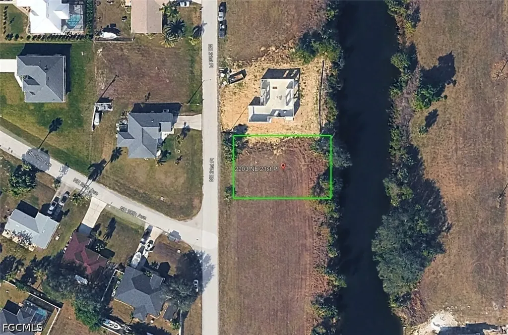 2203 NE 21st Place Cape Coral FL 33909