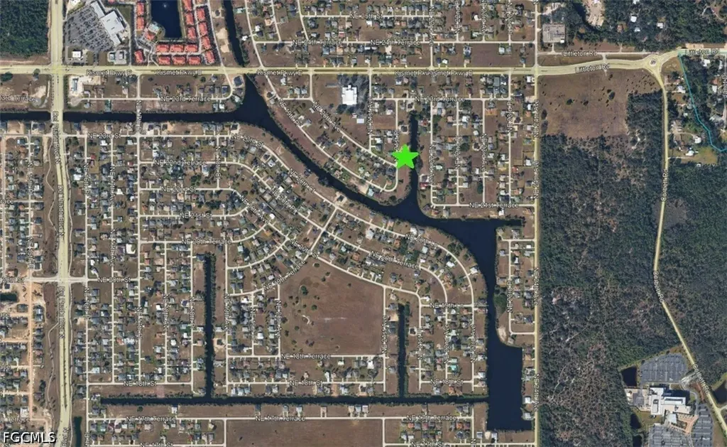 2203 NE 21st Place Cape Coral FL 33909