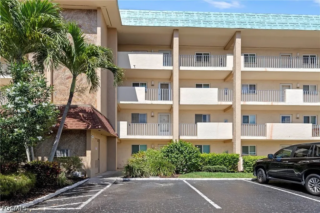 4309 Mariner Way Fort Myers FL 33919