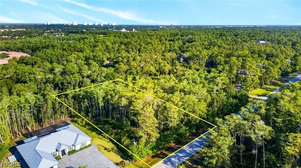 25504 Busy Bee Drive Bonita Springs FL 34135