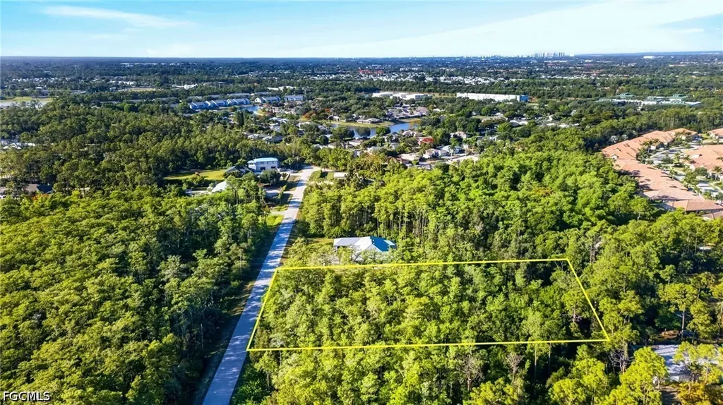25504 Busy Bee Drive Bonita Springs FL 34135