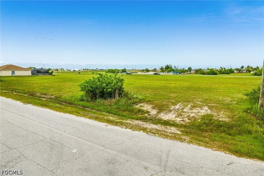 3003 NW 7th Terrace Cape Coral FL 33993