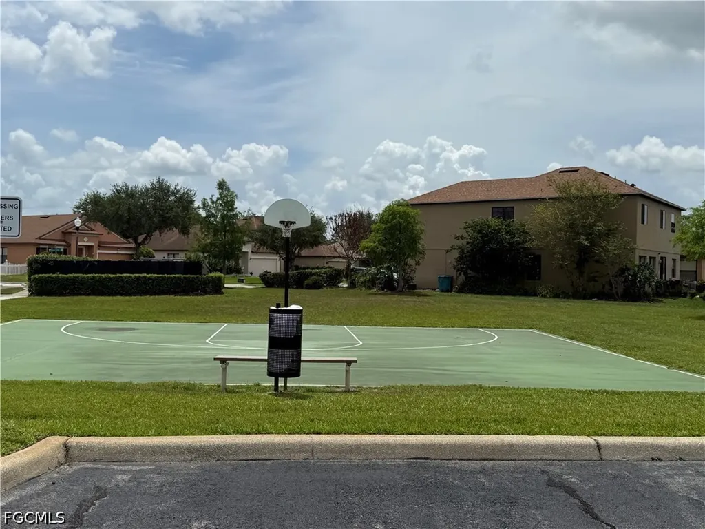 5036 Heartland Street Orlando FL 32829