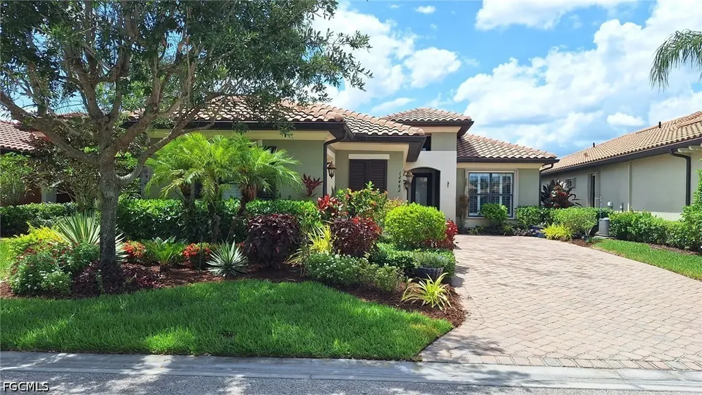 12482 Kentwood Avenue Fort Myers FL 33913