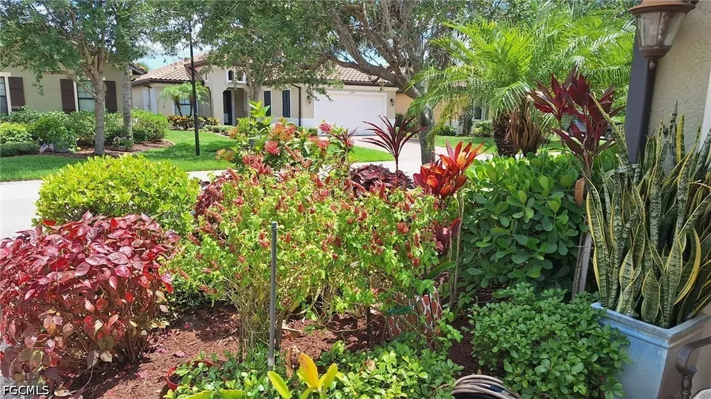 12482 Kentwood Avenue Fort Myers FL 33913