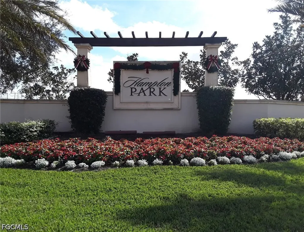 12482 Kentwood Avenue Fort Myers FL 33913