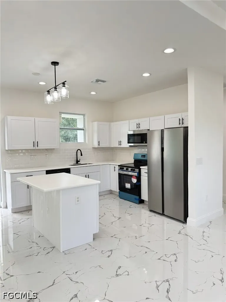 16 W 7th Street Lehigh Acres FL 33972