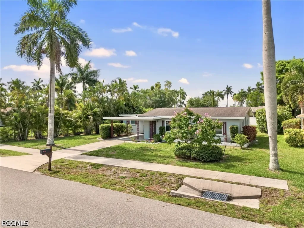 5521 Shaddelee Lane W Fort Myers FL 33919