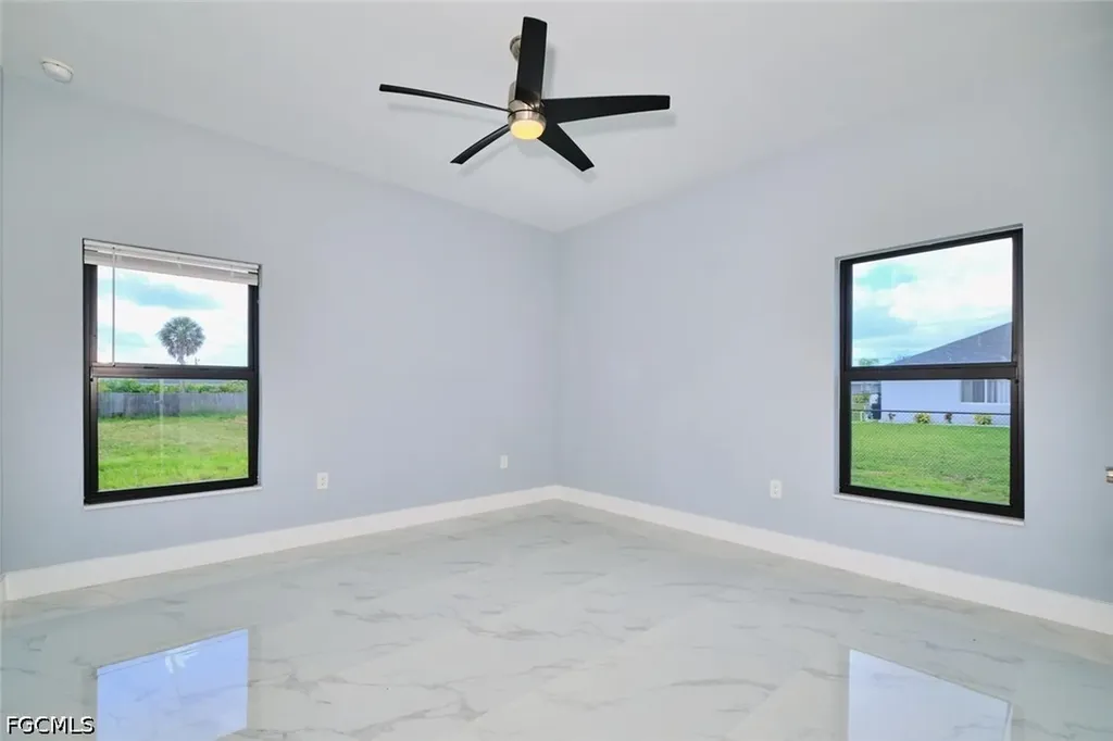 1918 SW 1st Street Cape Coral FL 33991