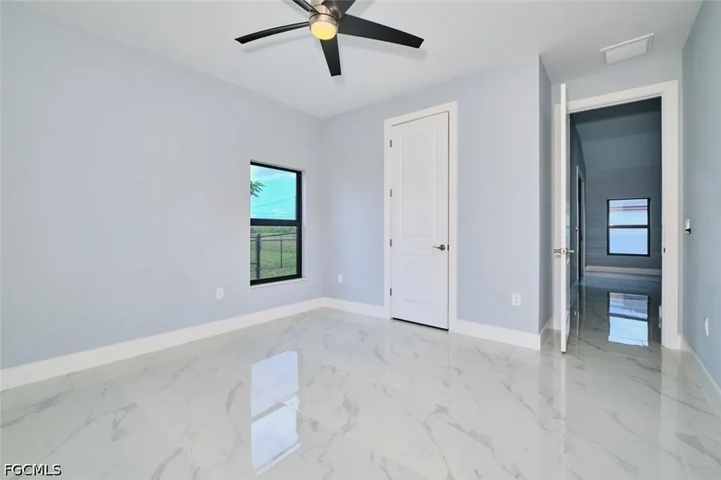 1918 SW 1st Street Cape Coral FL 33991