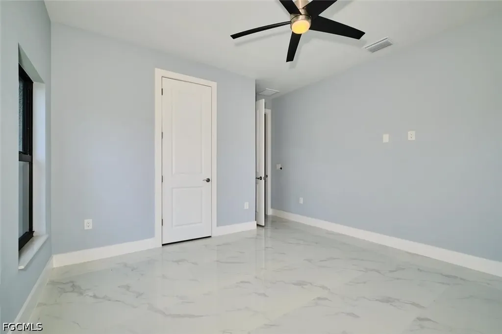1918 SW 1st Street Cape Coral FL 33991
